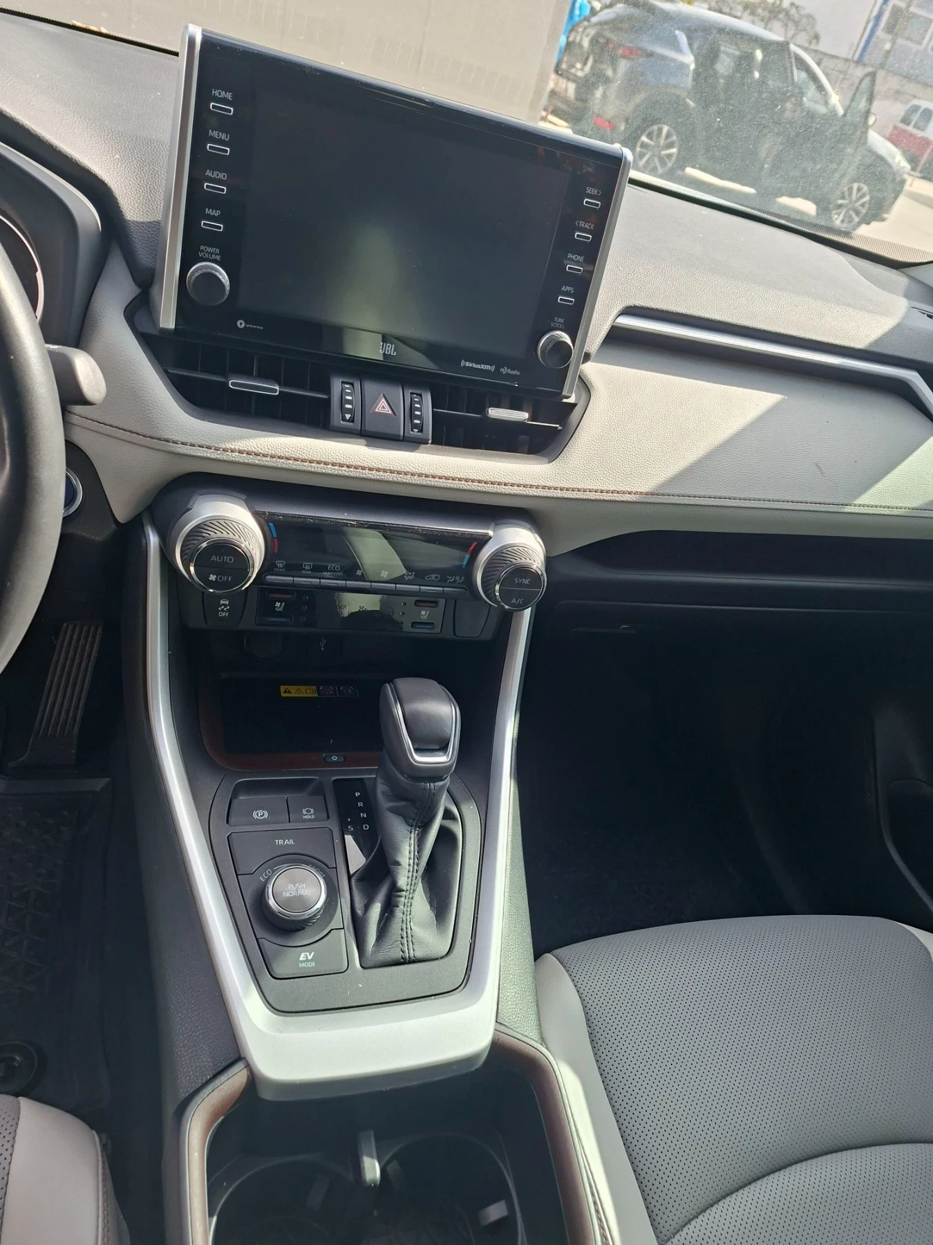 Toyota Rav4 2.5 i  hibrid, снимка 7 - Автомобили и джипове - 56727334