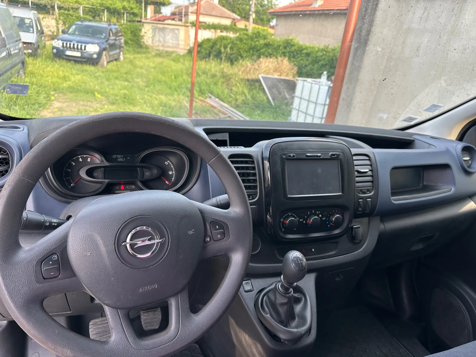 Opel Vivaro 1.6 CDTI, снимка 8 - Бусове и автобуси - 54940031