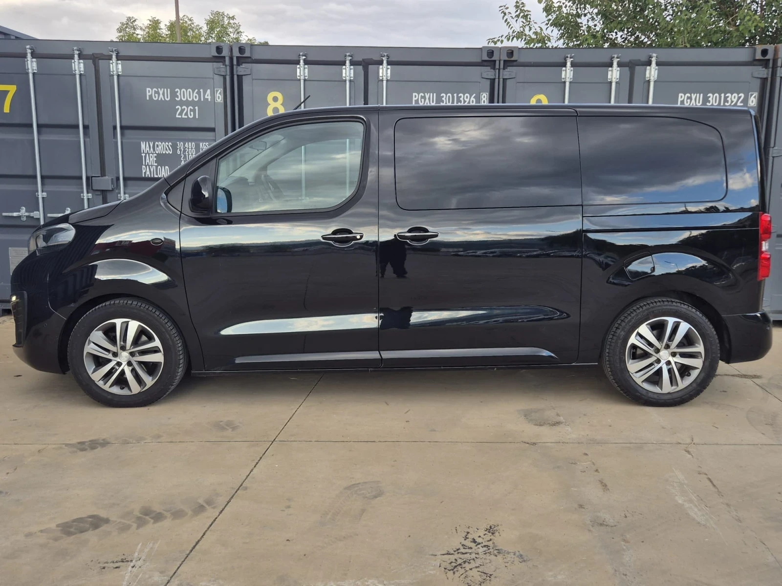Peugeot Expert 2.0HDI* 177ps* NAVI* AVTOMAT* FULL* , снимка 2 - Бусове и автобуси - 56315639