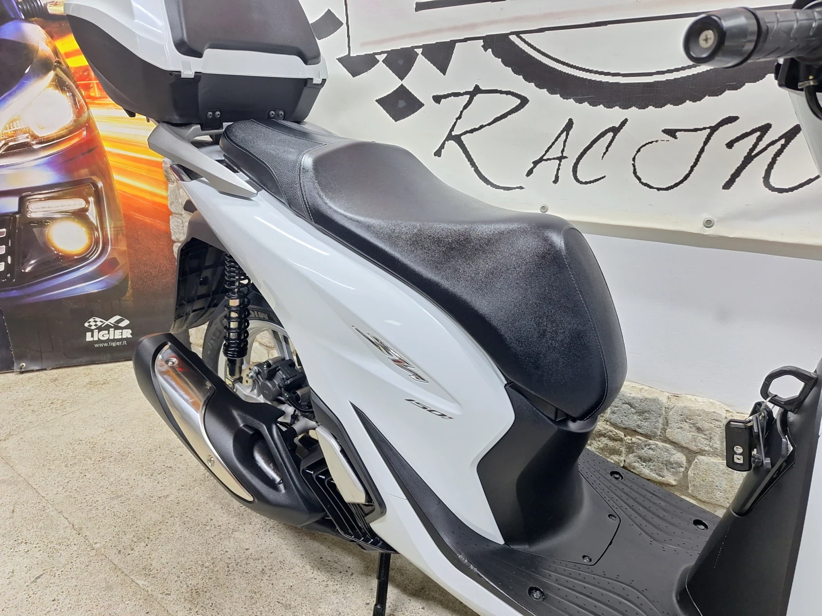 Honda Sh 2 броя : 125cc & 150cc - изображение 10