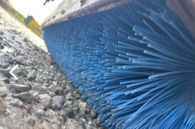 Асфалтополагаща машина Друга марка 2бр. четка за метене за бобкат , снимка 5