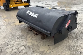 Асфалтополагаща машина Друга марка 2бр. четка за метене за бобкат , снимка 7