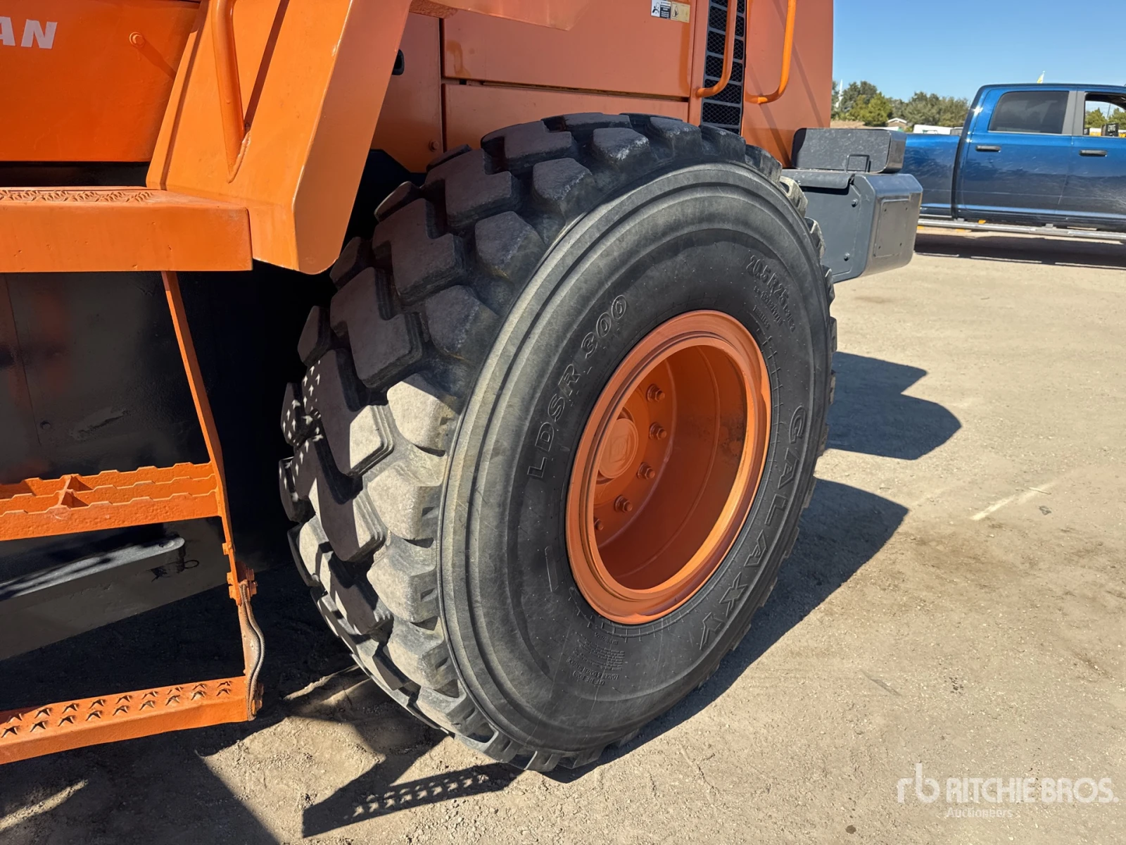 Челен товарач DOOSAN 250-3, снимка 12 - Индустриална техника - 55713723