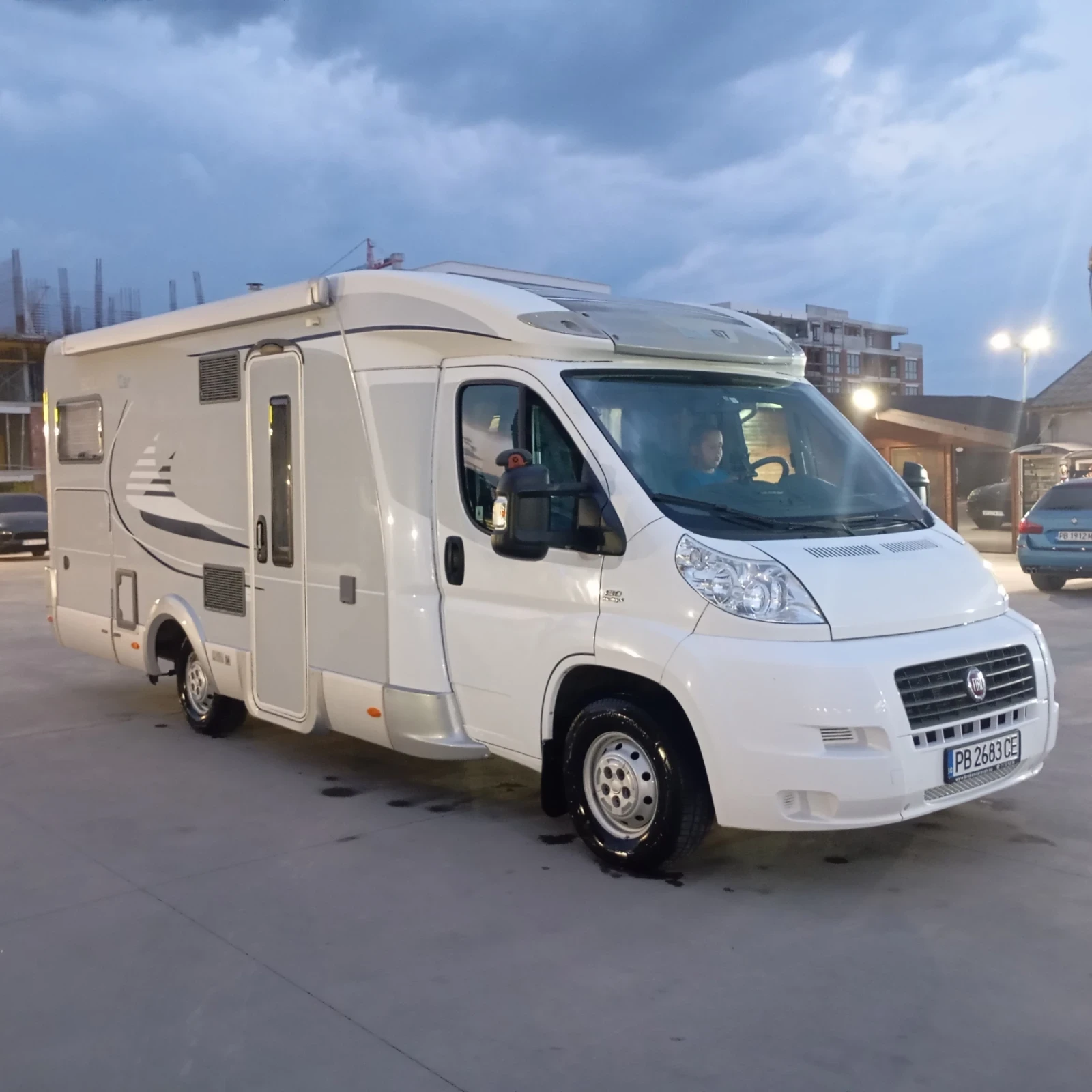 Кемпер HYMER / ERIBA Humer Solifer GT , снимка 2 - Каравани и кемпери - 54809538