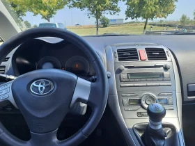 Toyota Auris 1.3vvt, снимка 9