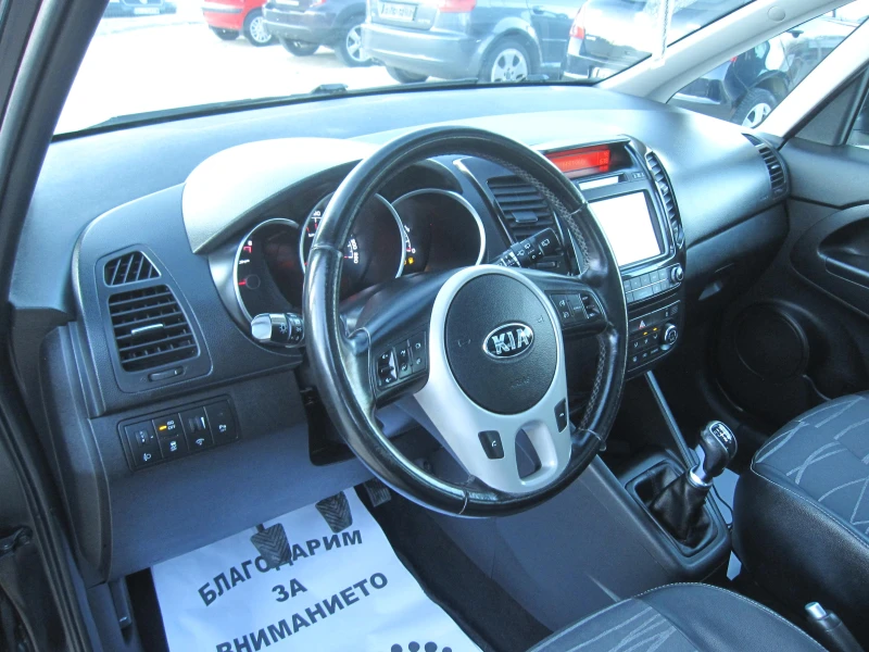 Kia Venga ЛУКС , 1.4crdi, NAVI, снимка 8 - Автомобили и джипове - 48549574