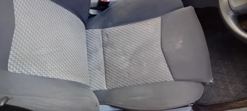 Seat Ibiza 1.2 benzin, снимка 8 - Автомобили и джипове - 52676774