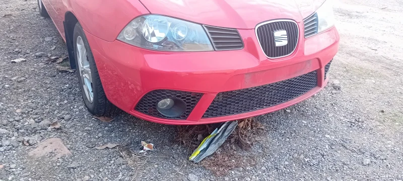 Seat Ibiza 1.2 benzin, снимка 4 - Автомобили и джипове - 52676774