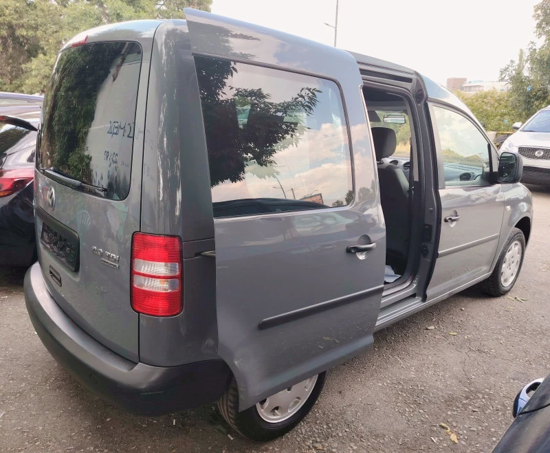 VW Sportsvan 2.0TDI/4 MOTION, снимка 6 - Автомобили и джипове - 51375352