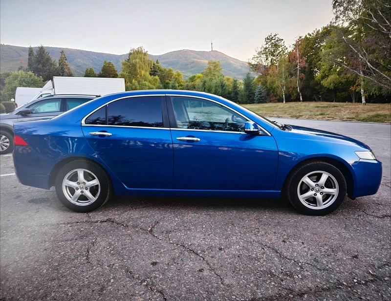 Honda Accord 7 2.4 i-vtec 190hp Exclusive, снимка 4 - Автомобили и джипове - 52908915