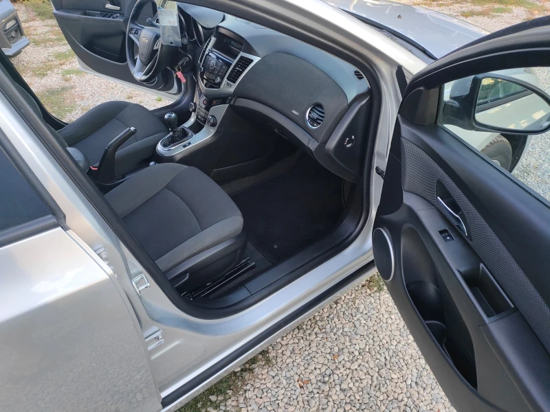 Chevrolet Cruze 2.0tdi-163ks.Italia, снимка 15 - Автомобили и джипове - 51658501