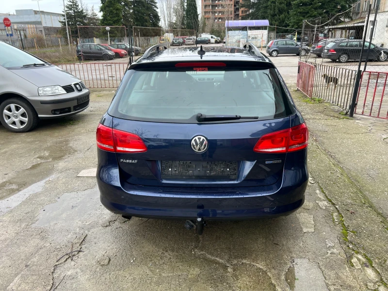 VW Passat 1.6TDI 105kc, снимка 5 - Автомобили и джипове - 52578613