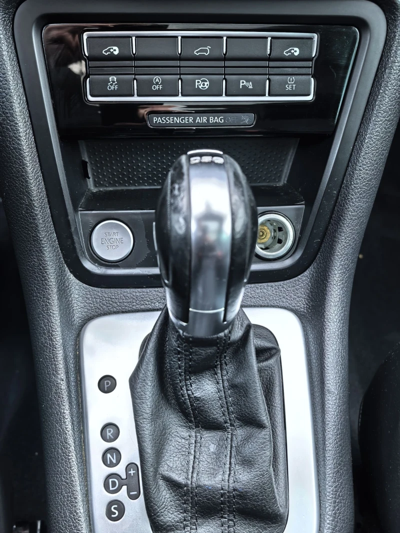 VW Sharan Фуул Екстри 177кс Автоматик Старт/Стоп, снимка 14 - Автомобили и джипове - 53037995