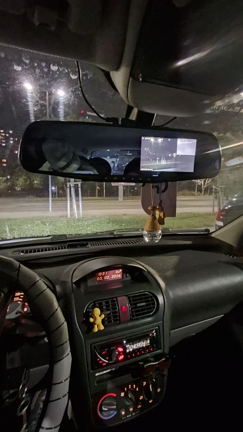 Opel Corsa 1.4 90кс автомат, снимка 11 - Автомобили и джипове - 53335494