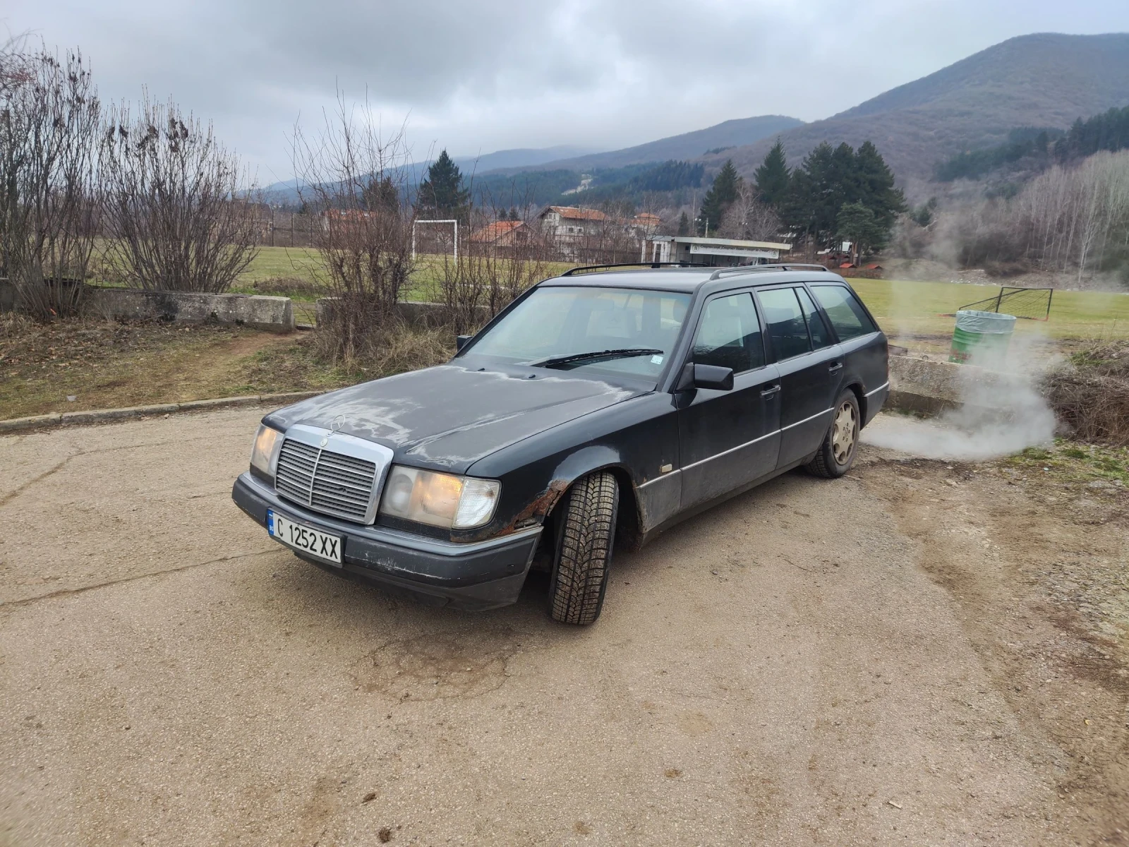 Mercedes-Benz 124, снимка 1