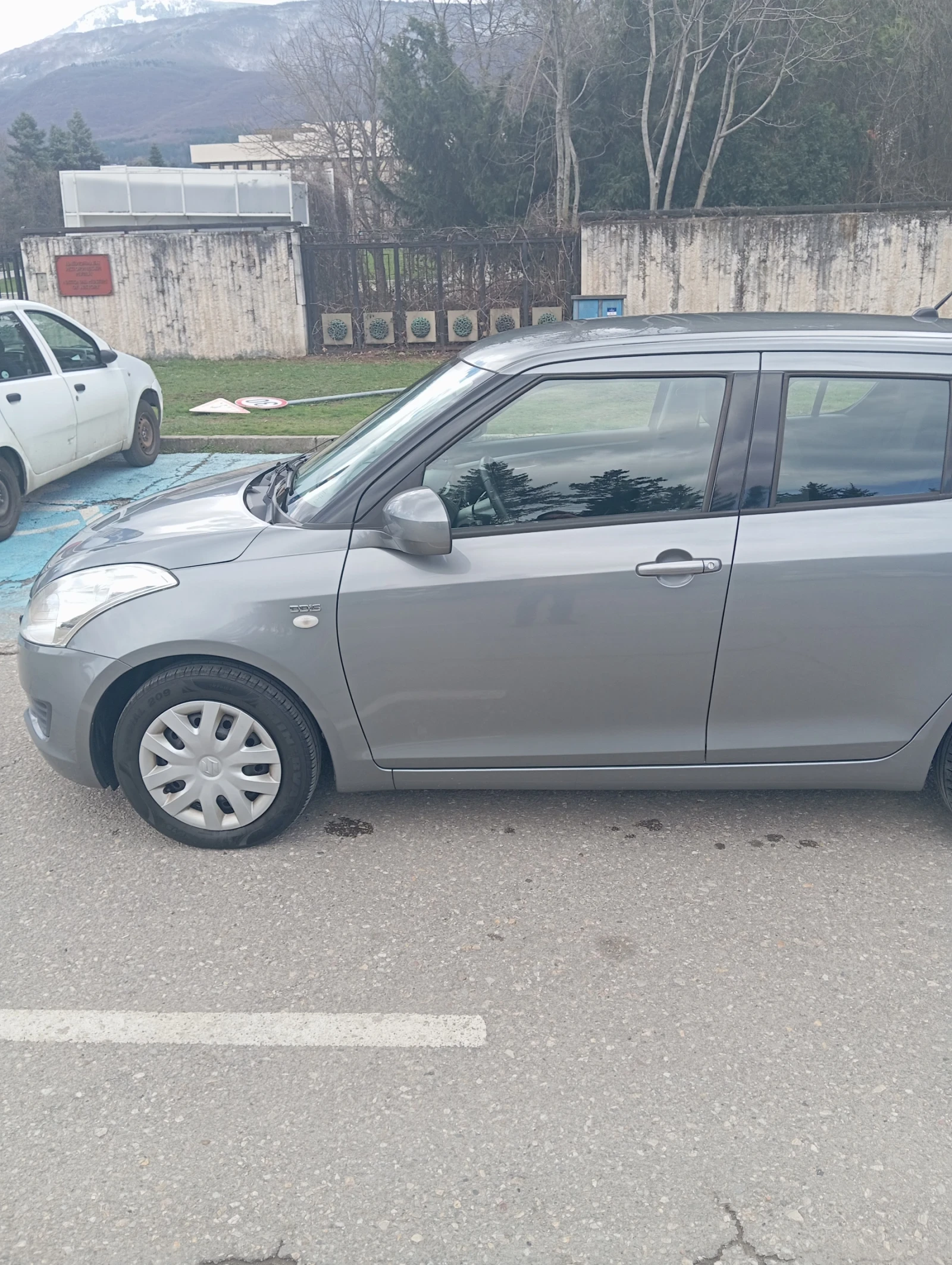 Suzuki Swift 1.3DDIS | Mobile.bg — изображение 12