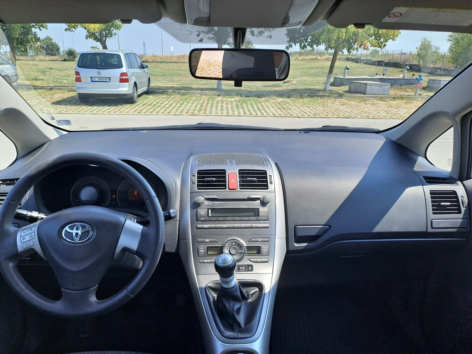 Toyota Auris 1.3vvt - изображение 7