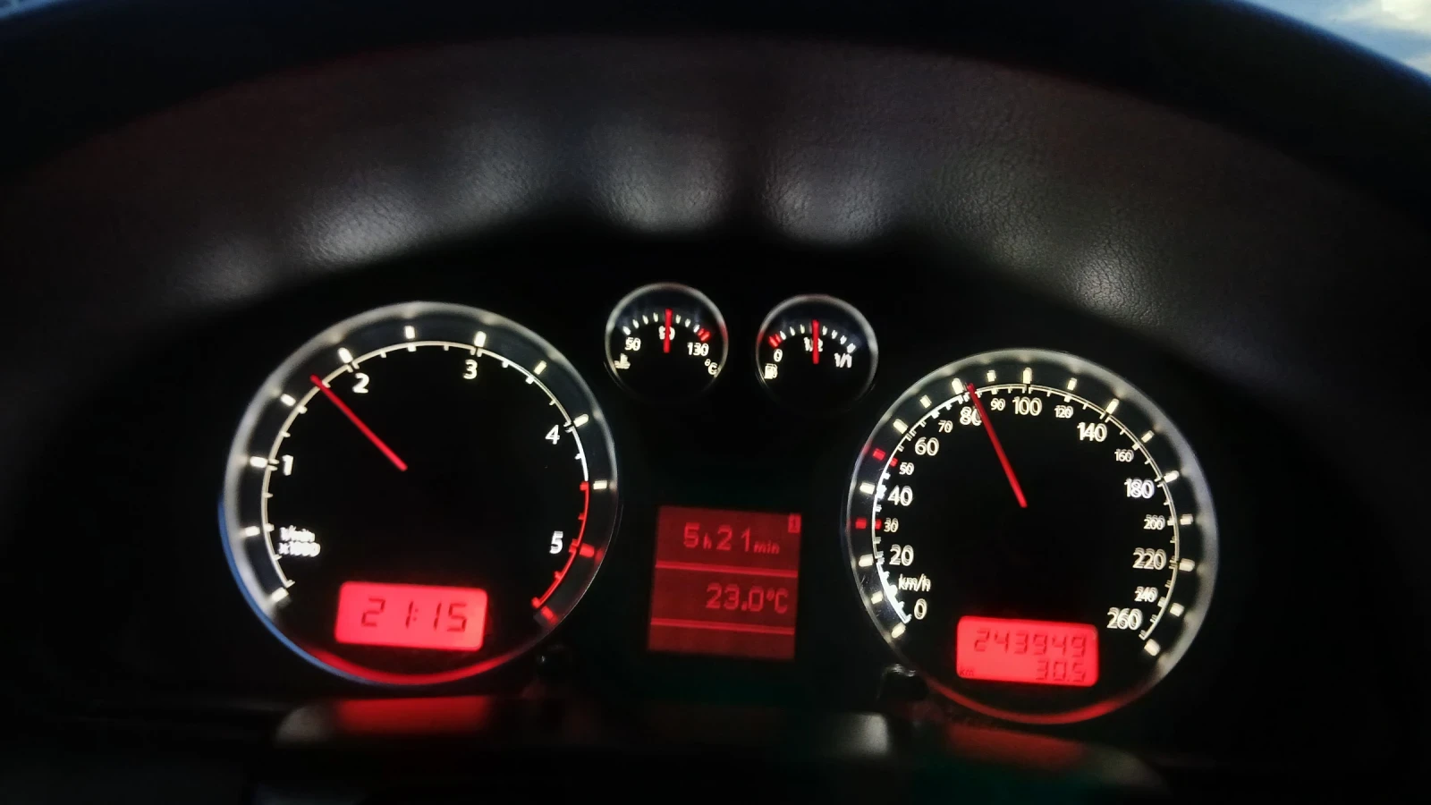 VW Passat 1.9TDI 101 - изображение 8