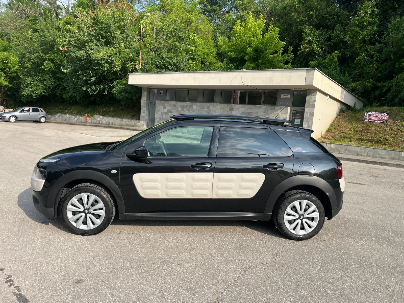 Citroen C4 Cactus Автомат* Навигация* LED* evro6 - изображение 8