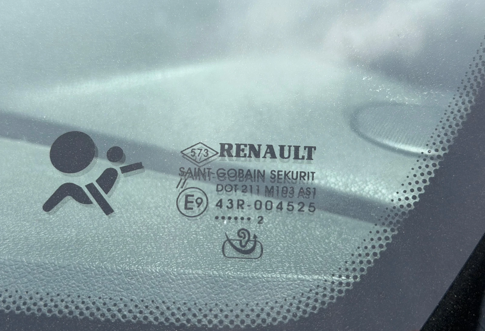 Renault Megane * GT-LINE* NAVI* EURO 5* 197 ХИЛЯДИ* ИТАЛИЯ* , снимка 7 - Автомобили и джипове - 51115448