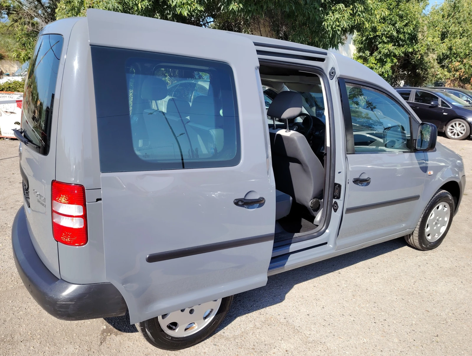 VW Caddy 2.0TDI/4 MOTION - изображение 5