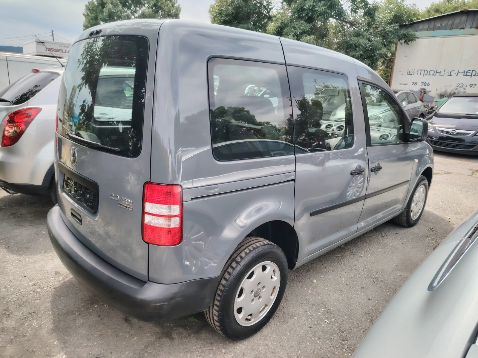 VW Caddy 2.0TDI/4 MOTION - изображение 6