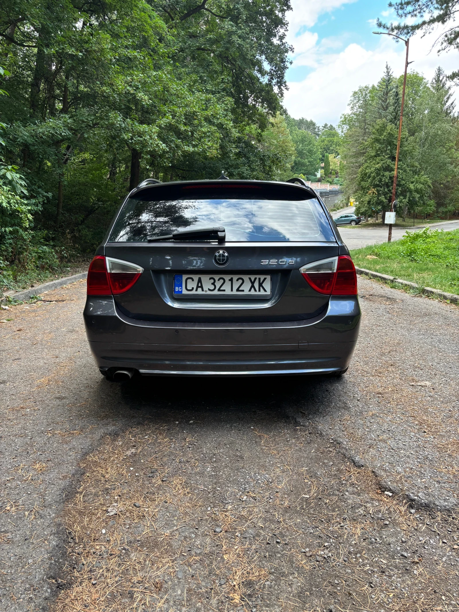 BMW 320  - изображение 4