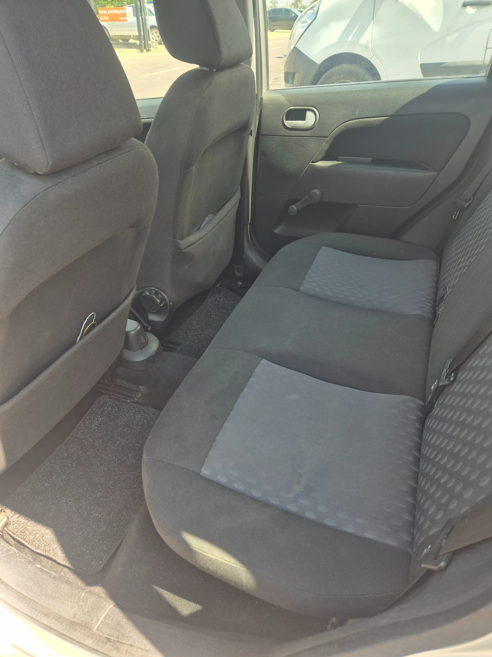 Ford Fiesta  - изображение 8