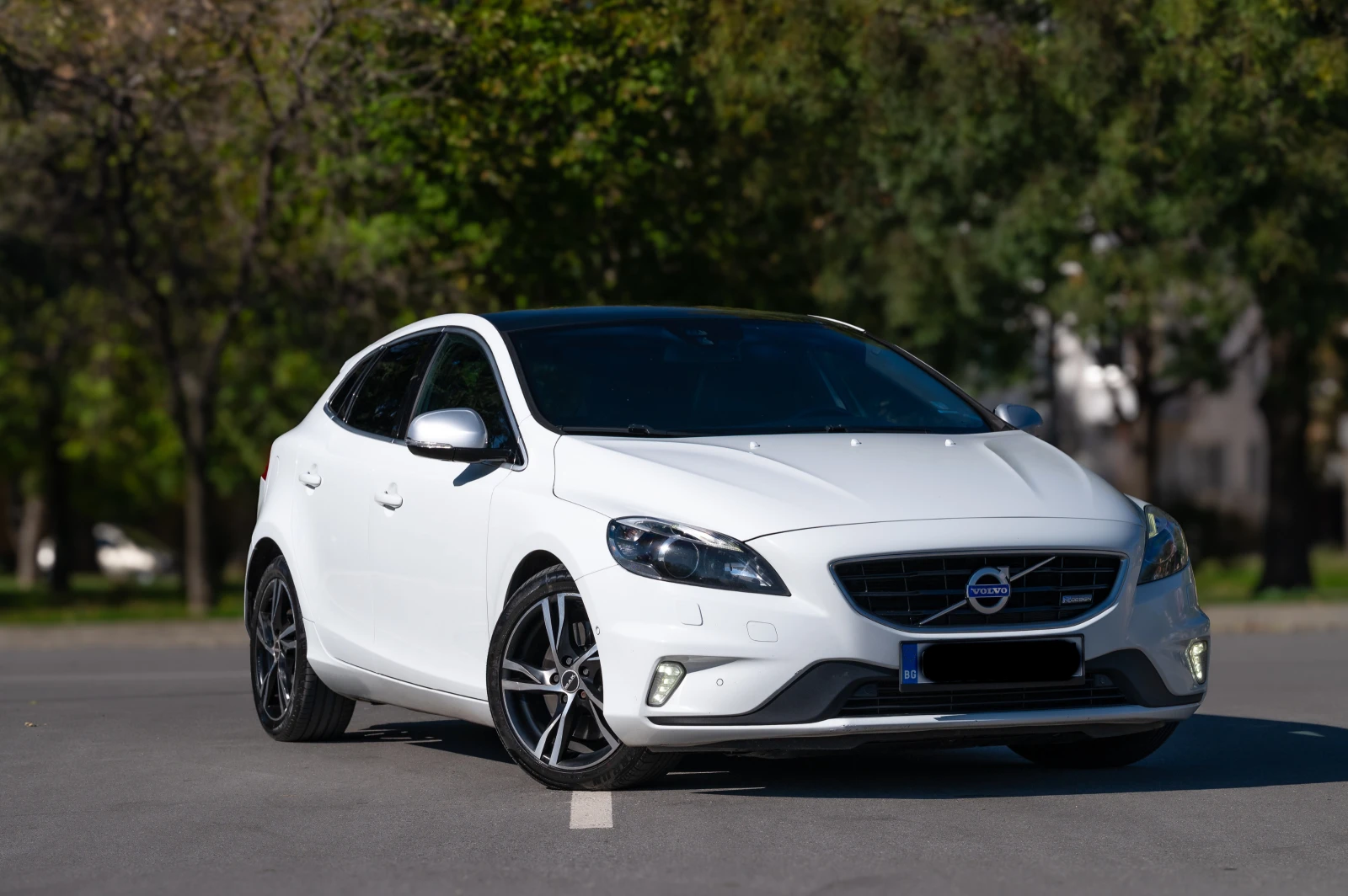 Volvo V40  - изображение 2