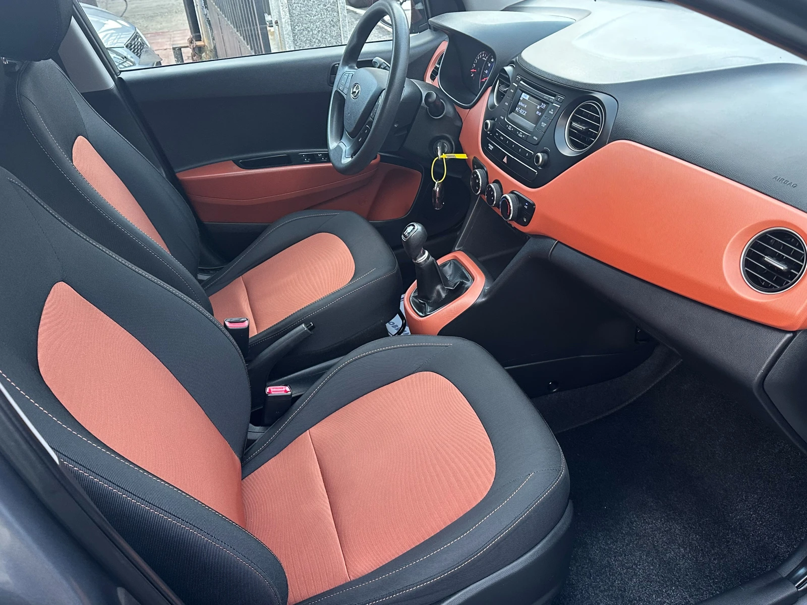 Hyundai I10 1.2i-87ks-LED-4ЦИЛИНДЪРА-EURO5B-KLIMATIK-BLUETOOTH - изображение 9