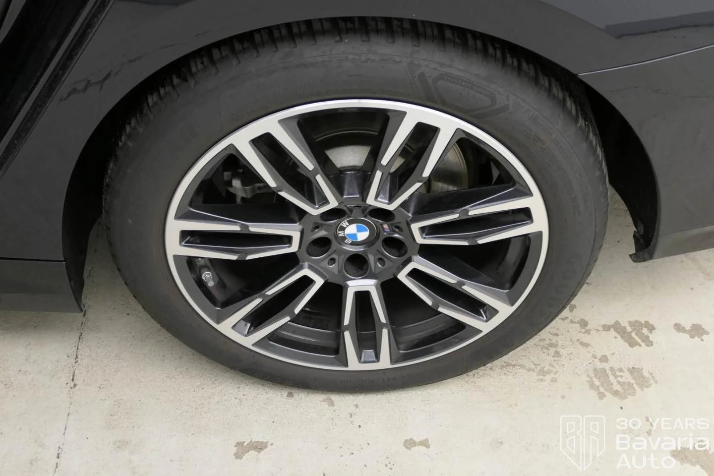 BMW 520 i Touring M Sport Paket Steptronic | Mobile.bg   13