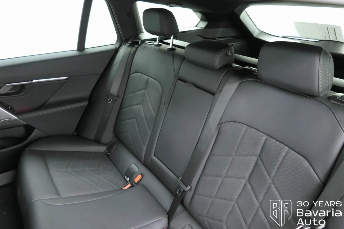 BMW 520 i Touring M Sport Paket Steptronic - изображение 8