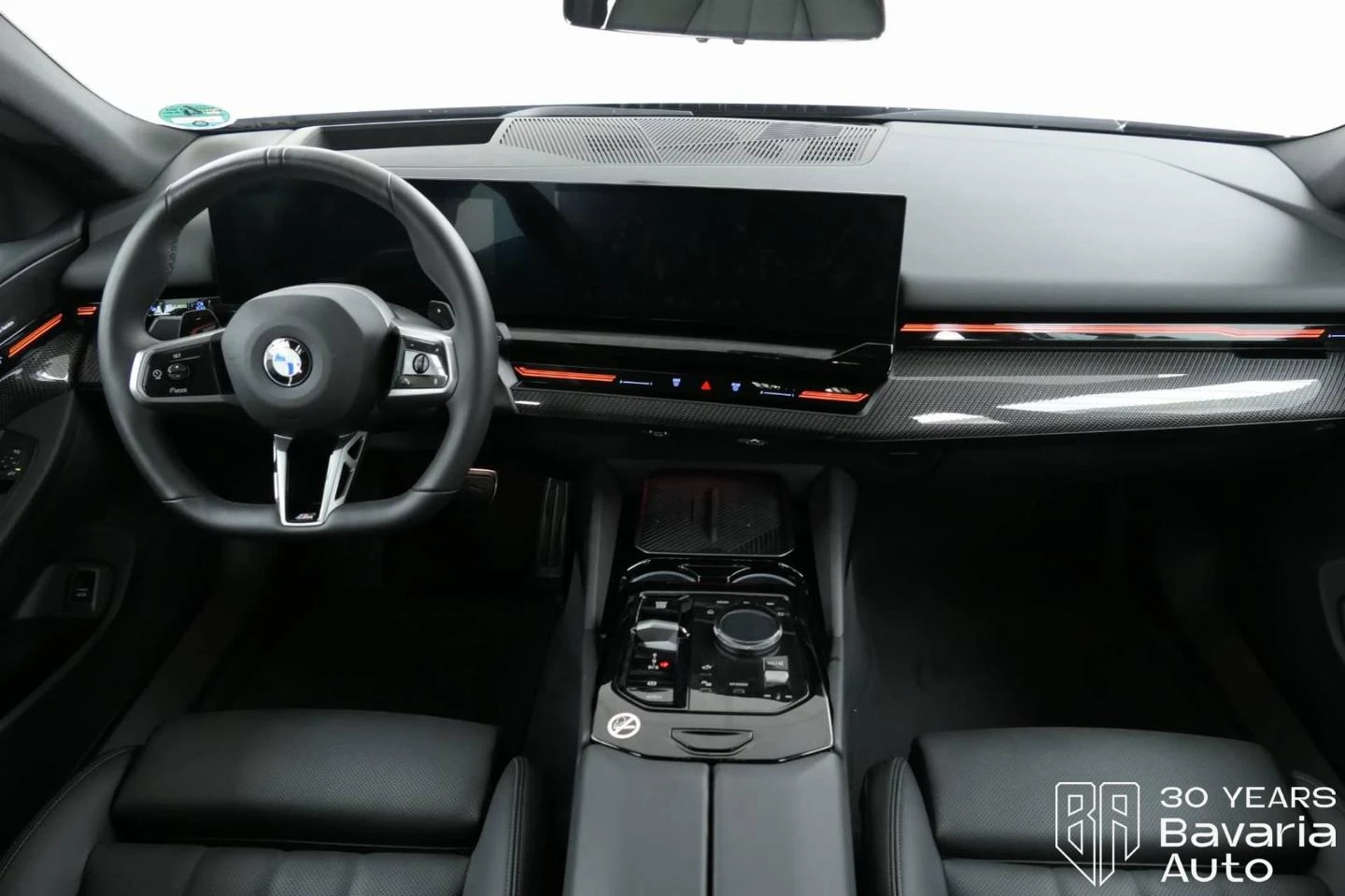 BMW 520 i Touring M Sport Paket Steptronic - изображение 6