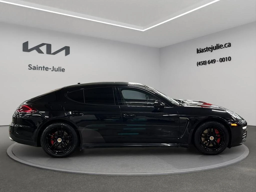 Porsche Panamera Без инциденти!* CARFAX* Кожа* Пано* Подгрев* Камер - изображение 4