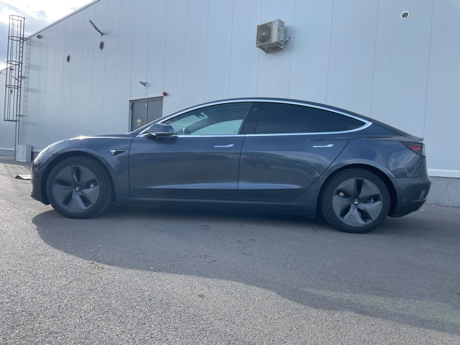 Tesla Model 3 Long Range Dual Motor (4x4) | Mobile.bg � ����������� 2