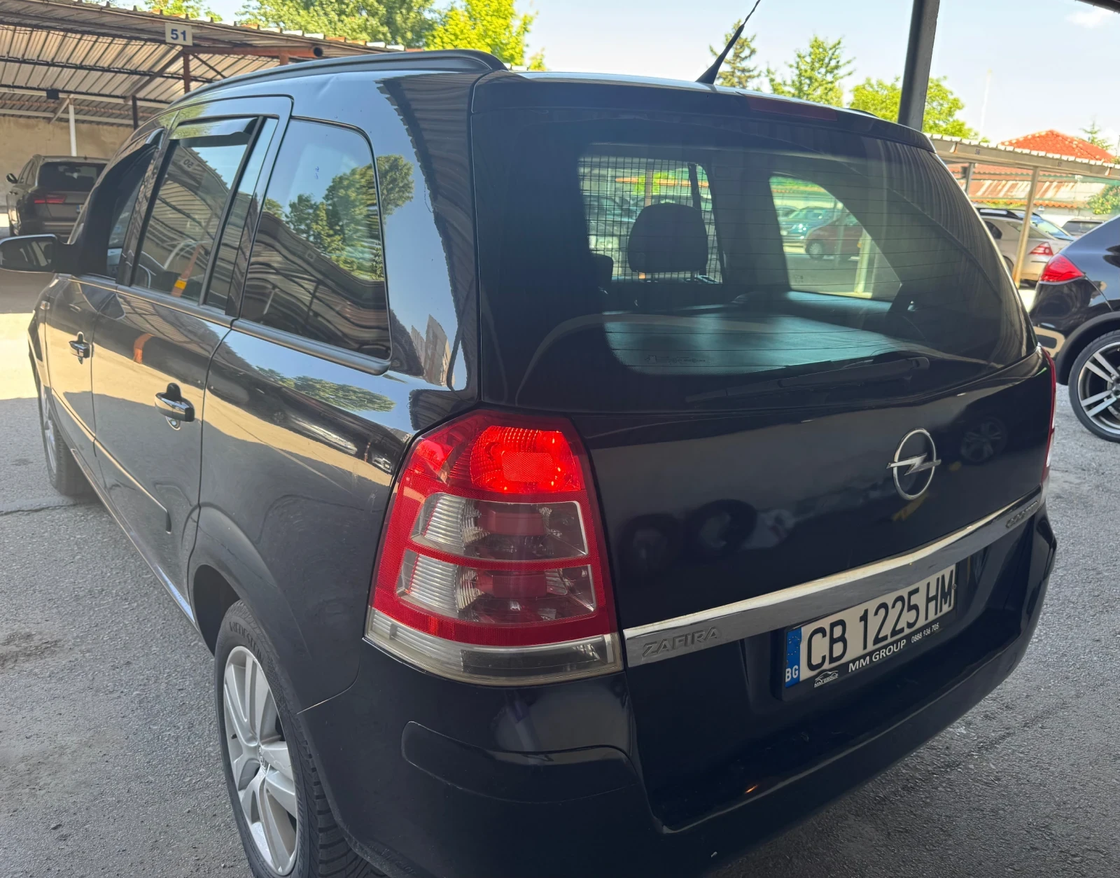 Opel Zafira 1.6T Еко-flex (фабр-метан) 6+ 1, снимка 4 - Автомобили и джипове - 55084601