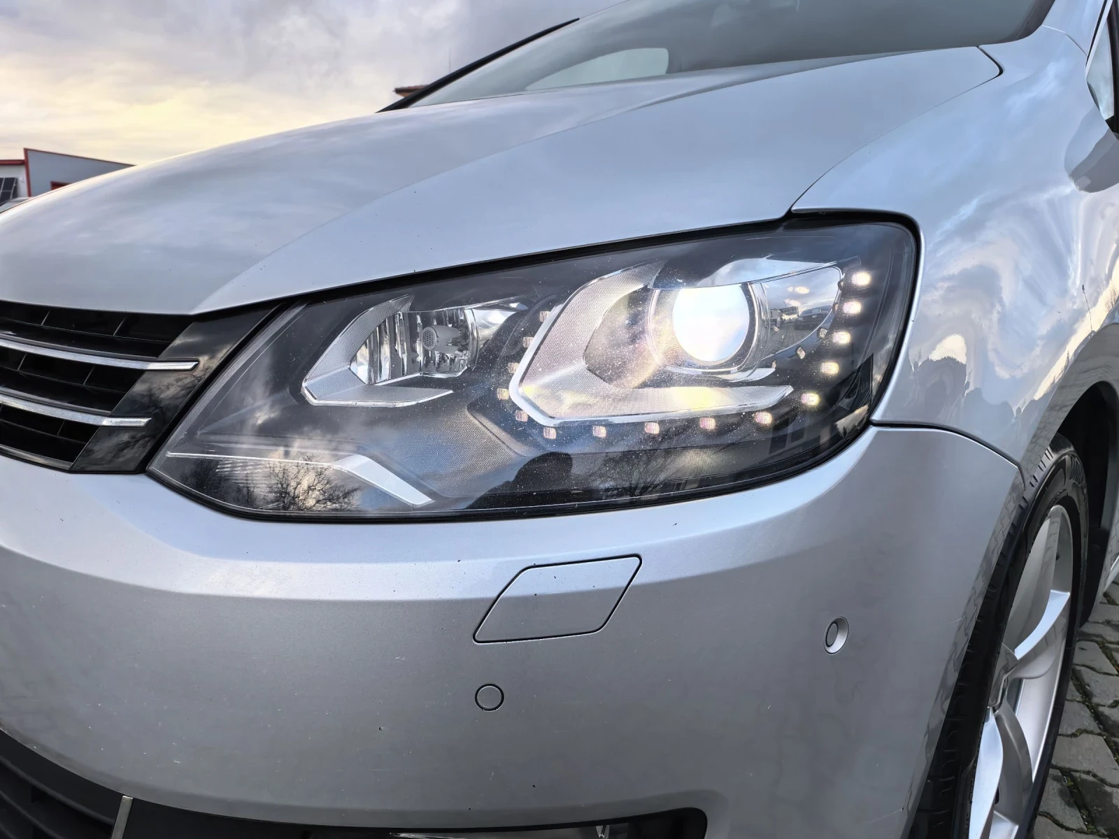 VW Sharan Фуул Екстри 177кс Автоматик Старт/Стоп - изображение 9