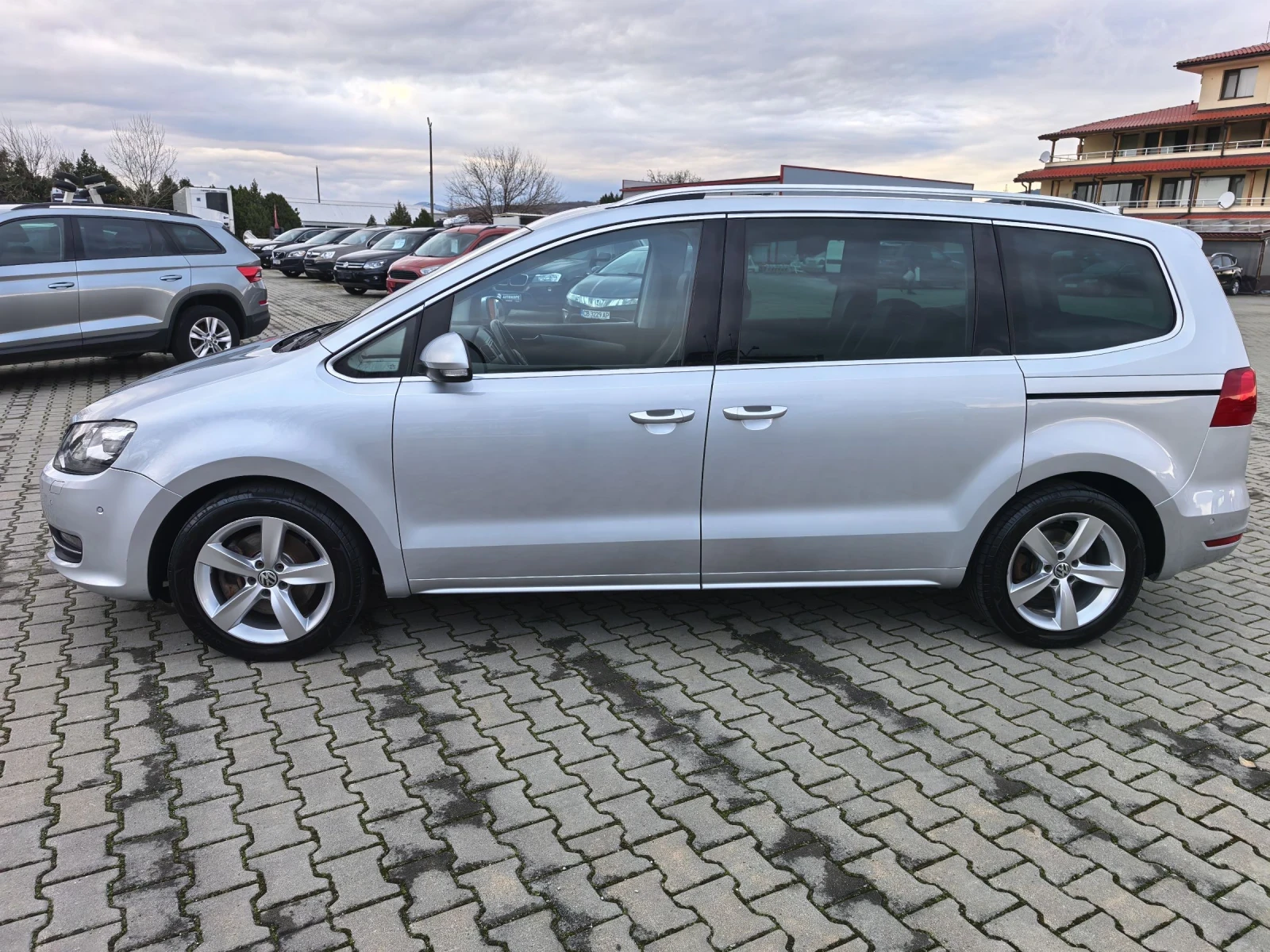 VW Sharan Фуул Екстри 177кс Автоматик Старт/Стоп - изображение 3