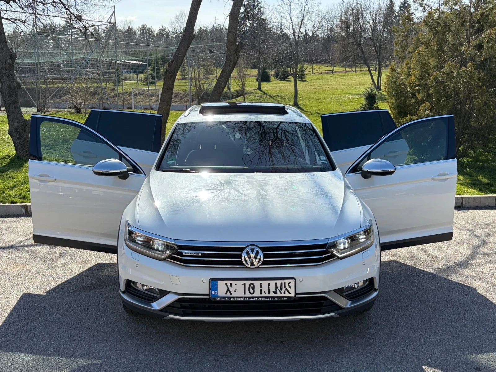VW Alltrack 2.0 TDi 239 к.с FULL, снимка 16 - Автомобили и джипове - 53893181