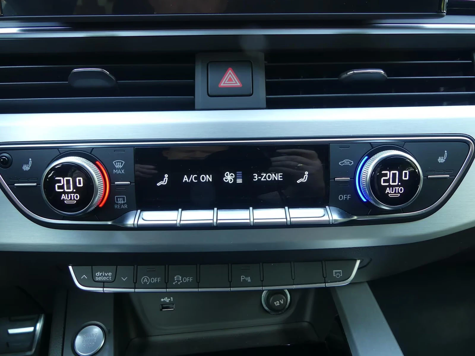 Audi A5 2.0TDI/204HP/S-LINE/MATRIX/ACC/CAM/B&O/NAVI/946g, снимка 12 - Автомобили и джипове - 53890326