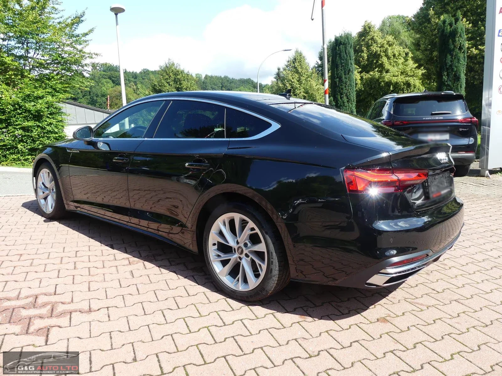 Audi A5 2.0TDI/204HP/S-LINE/MATRIX/ACC/CAM/B&O/NAVI/946g, снимка 4 - Автомобили и джипове - 53890326