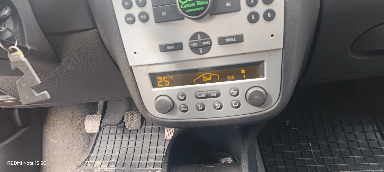 Opel Corsa 1.2 twin port , снимка 9 - Автомобили и джипове - 53911243