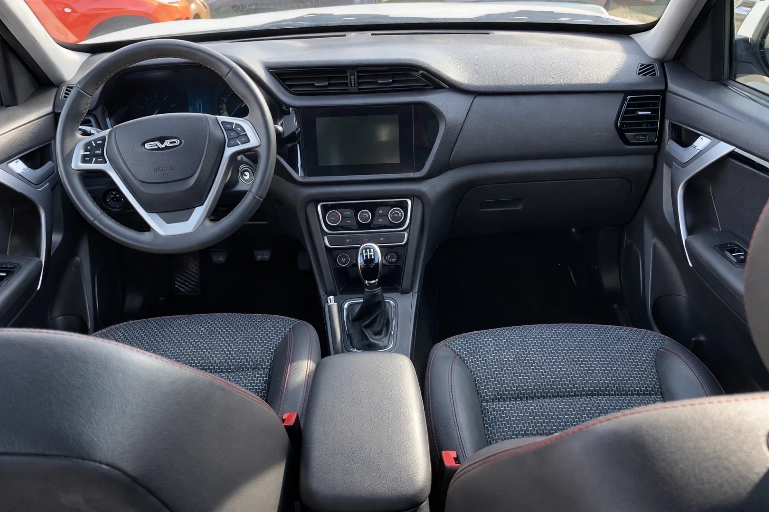 DR Automobiles Evo 5 Италиански SUV/1.6 бензин/126 к.с./12.2021/90000км, снимка 12 - Автомобили и джипове - 53939550