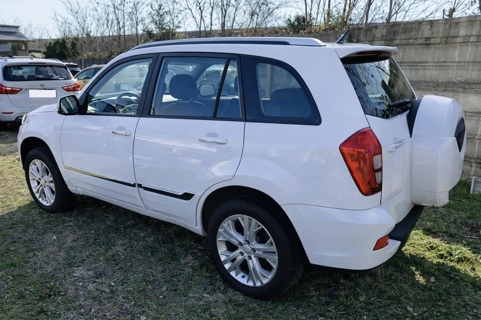 DR Automobiles Evo 5 Италиански SUV/1.6 бензин/126 к.с./12.2021/90000км, снимка 5 - Автомобили и джипове - 53939550