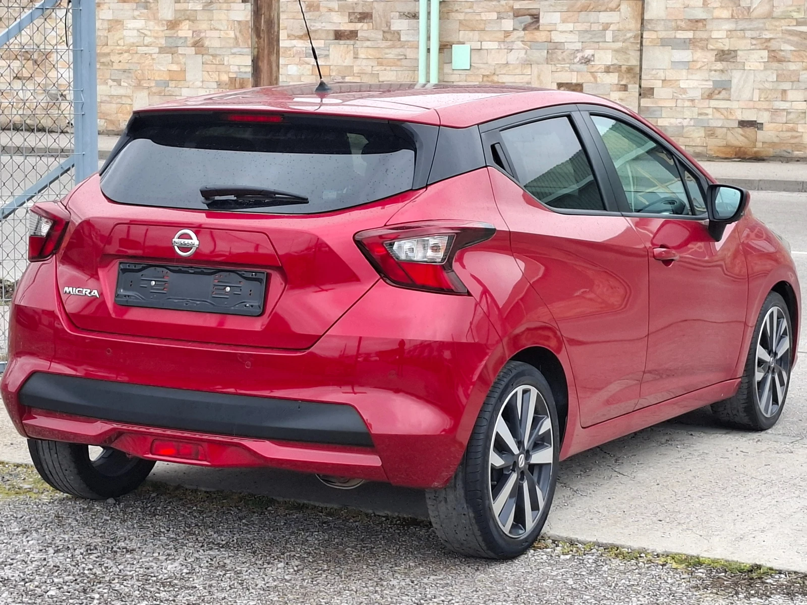 Nissan Micra 1.0i NAVI * KAMERA-360 * KEYLESS * , снимка 5 - Автомобили и джипове - 54024219