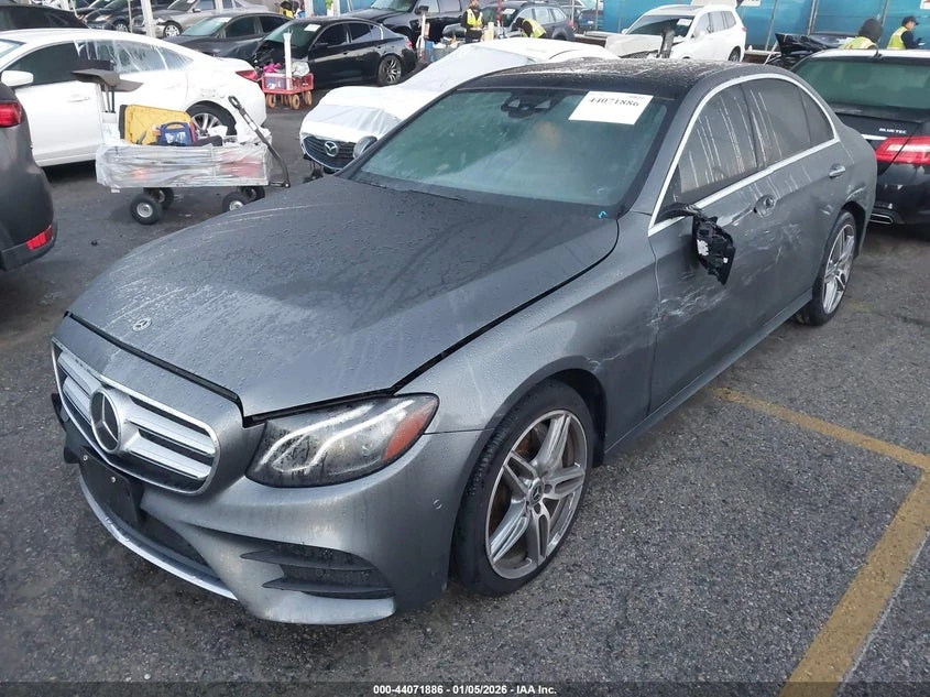 Mercedes-Benz E 300 2.0L I-4 DI, DOHC, VVT, TURBO, 241HP Rear Wheel | Mobile.bg � ����������� 2