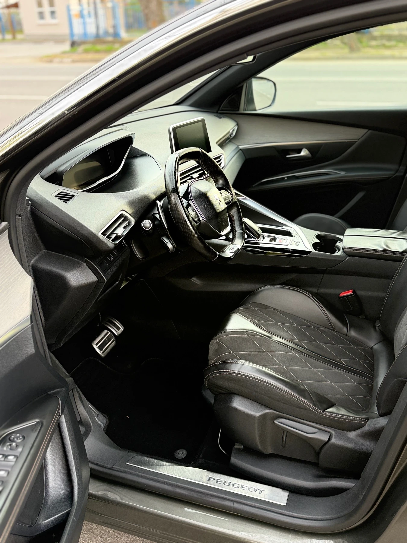 Peugeot 3008 2.0HDI 180�.� GT-Line | Mobile.bg � ����������� 10