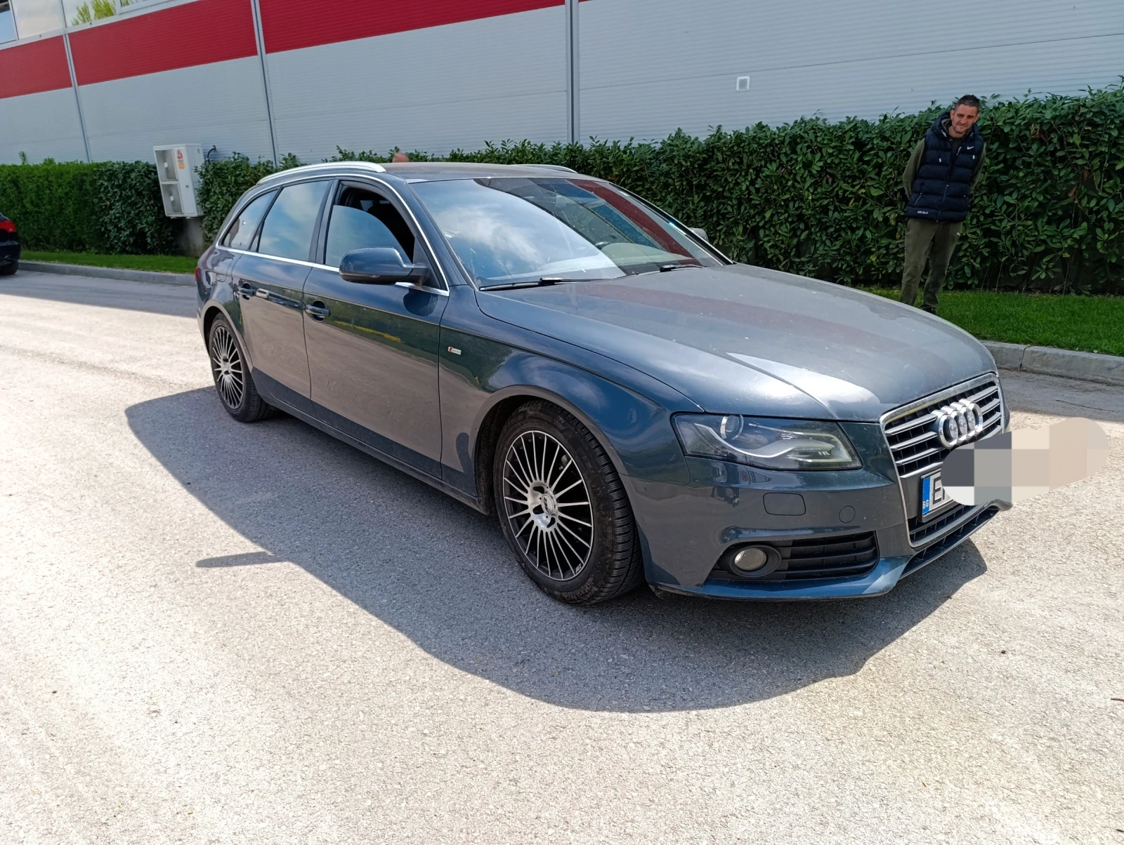 Audi A4 1.8T, снимка 2 - Автомобили и джипове - 54334737