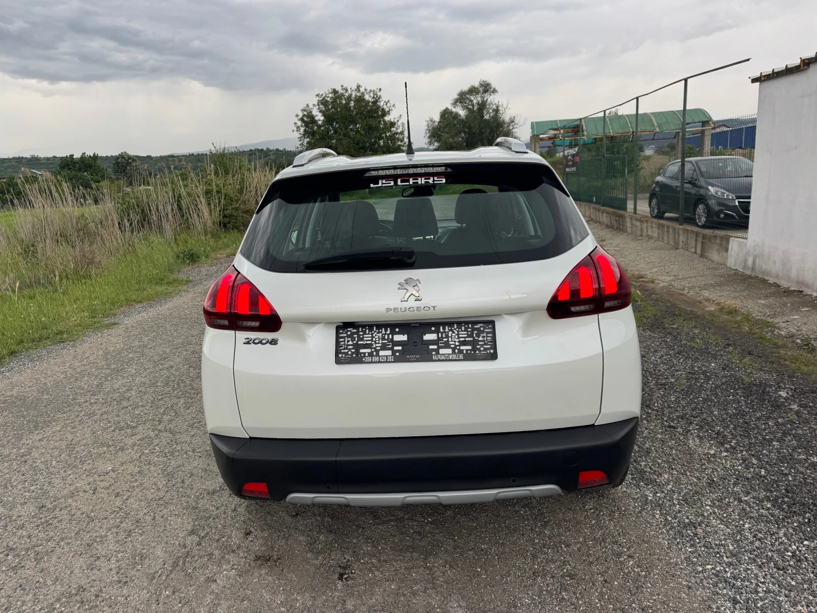 Peugeot 2008 1.2T * ALLURE* CAMERA* NAVI* , снимка 6 - Автомобили и джипове - 54609019