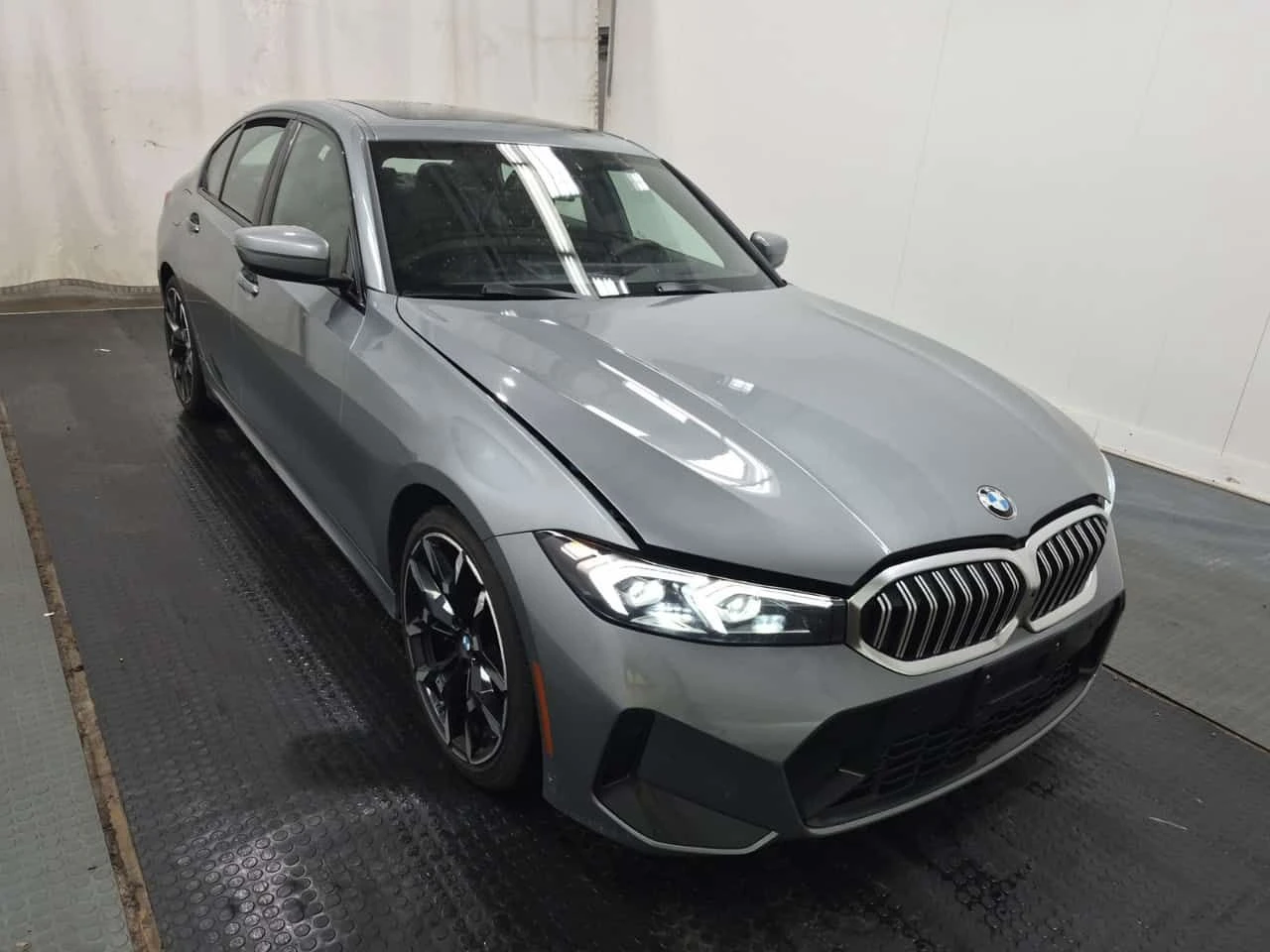 BMW 330  330i xDrive/ M ПАКЕТ / HUD / 360 / АВТОКРЕДИТ, снимка 6 - Автомобили и джипове - 54787506